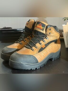 Thorogood Brown and Black Men's Work Boots steel toe 9.5 M